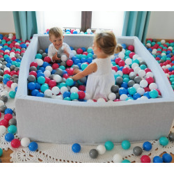 Piscine à balles carré 120x120cm avec 600 balles Piscine à balles carré 120x120cm avec 600 balles